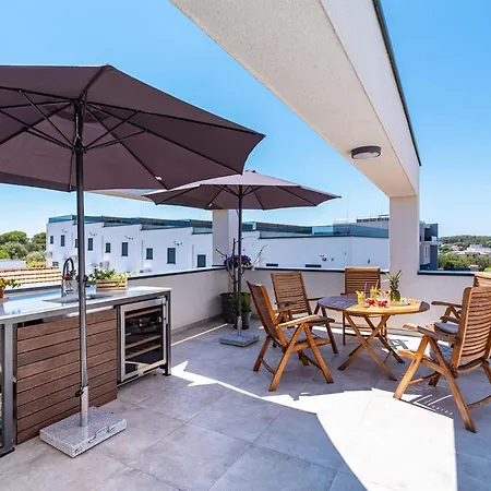 Rooftop Holiday home *